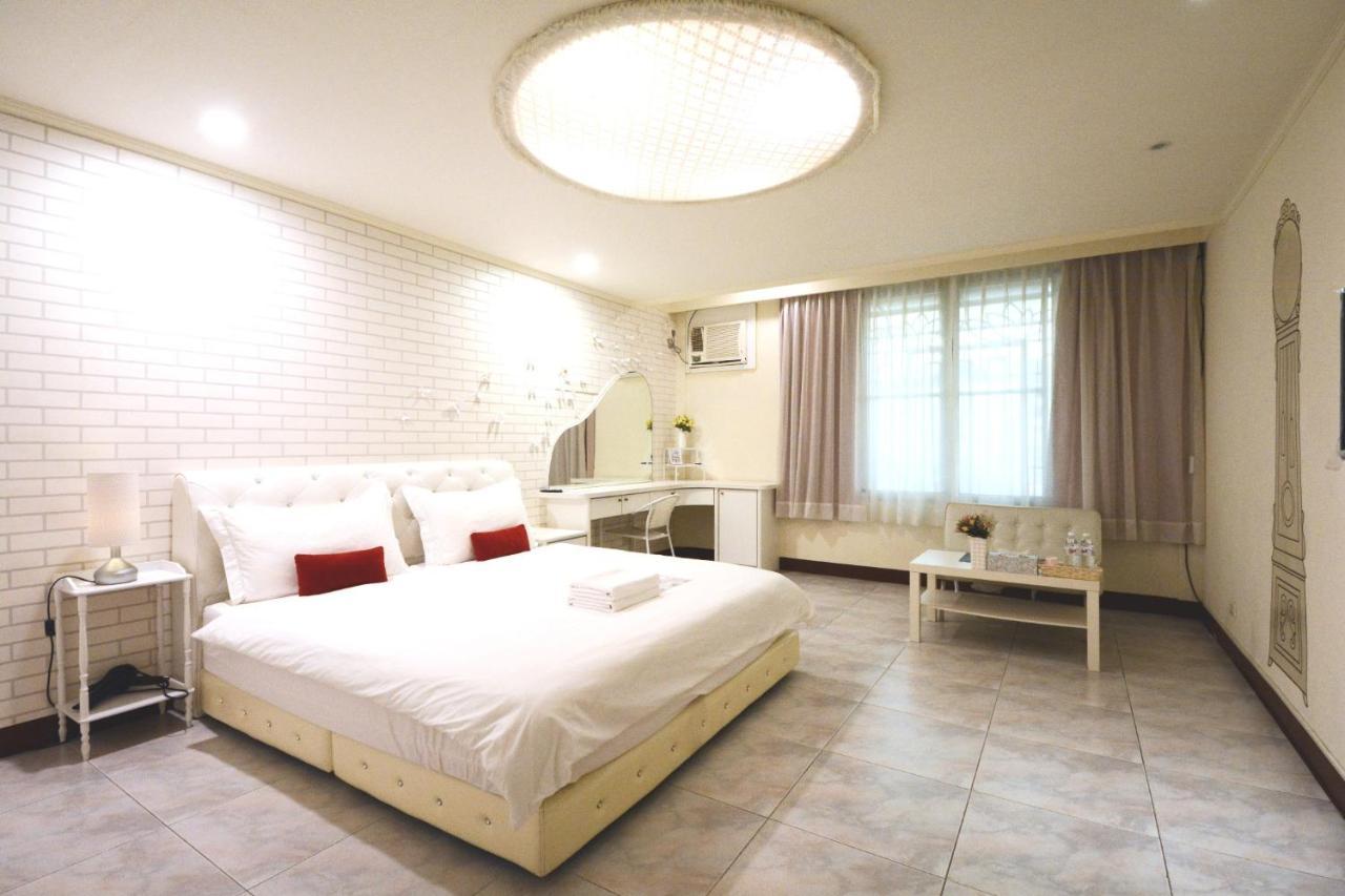 Ariyoshi Ya Apartment Tainan Exterior photo