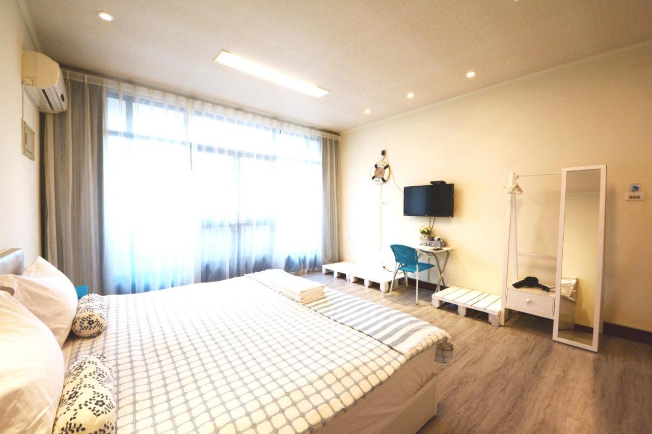 Ariyoshi Ya Apartment Tainan Exterior photo
